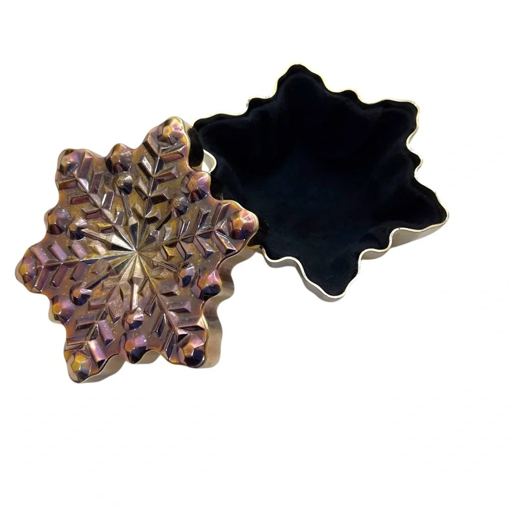 Beautiful Snowflake 2007 For Your Ease Only Trinket Jewerly Box